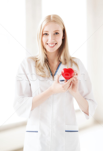 Imagine de stoc: Femeie · medic · inimă · asistenţă · medicală · medical · sănătate