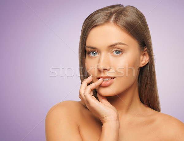 Mooie jonge vrouw aanraken lippen schoonheid mensen Stockfoto © dolgachov