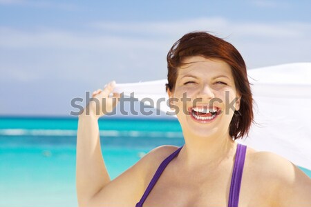 Boldog mosolygó nő telefon kamera kép nő Stock fotó © dolgachov