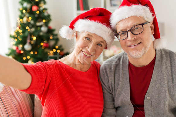 Foto stock: Feliz · pareja · de · ancianos · toma · Navidad · vacaciones · personas