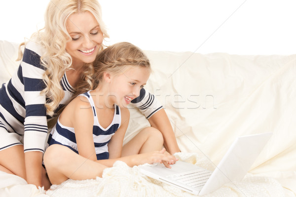 Stockfoto: Gelukkig · moeder · kind · laptop · computer · heldere · foto