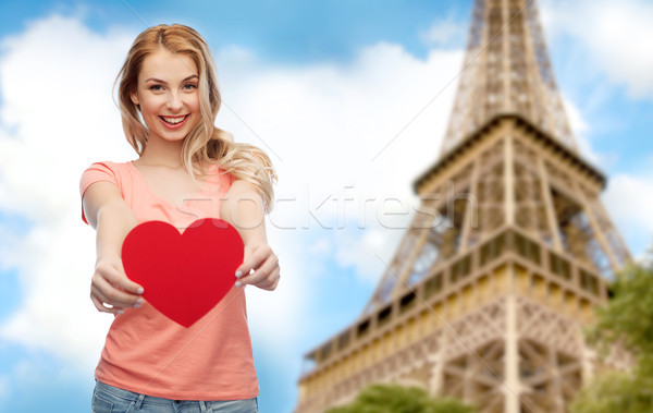 Fericit femeie teen fata roşu forma de inima dragoste Imagine de stoc © dolgachov