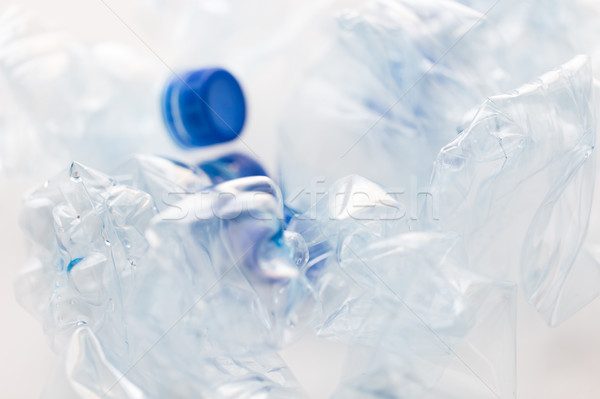 Vuota usato plastica bottiglie tavola Foto d'archivio © dolgachov