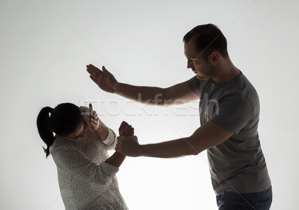 Pár verekedés férfi nő családon belüli erőszak emberek Stock fotó © dolgachov