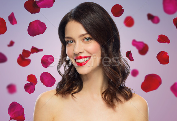 Belo sorridente mulher jovem batom vermelho beleza compensar Foto stock © dolgachov