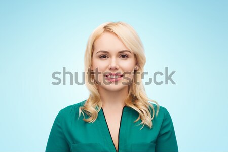 Glimlachend jonge vrouw portret vrouwelijke geslacht mensen Stockfoto © dolgachov