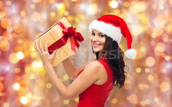 Gyönyörű szexi nő mikulás kalap ajándék doboz emberek Stock fotó © dolgachov