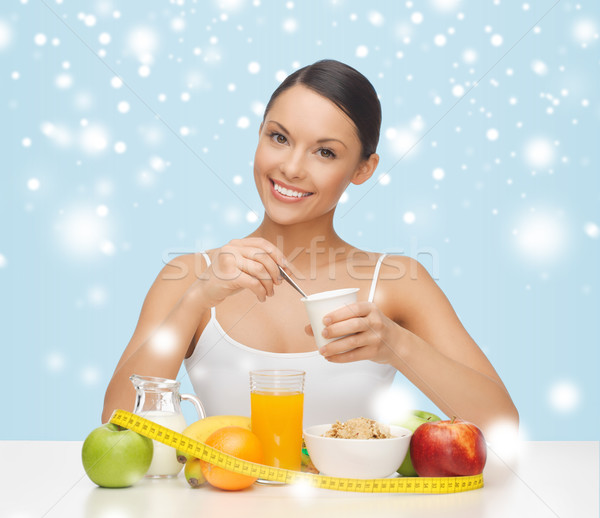 Foto stock: Mujer · saludable · desayuno · cinta · métrica · alimentos · nutrición