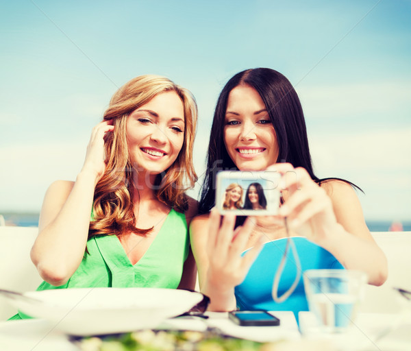 Stockfoto: Meisjes · foto · cafe · strand · zomer