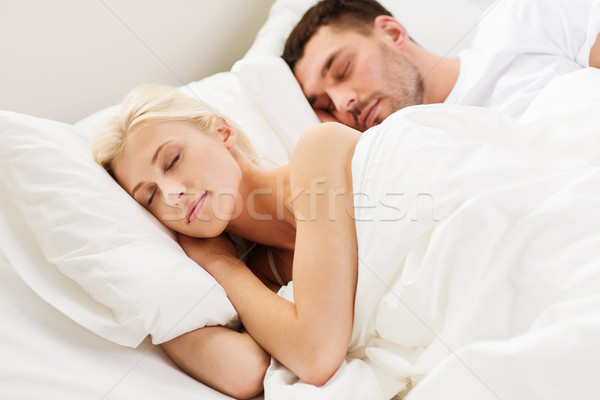 Stockfoto: Gelukkig · paar · slapen · bed · home · mensen