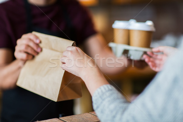 Adam barmen müşteri kahvehane Stok fotoğraf © dolgachov