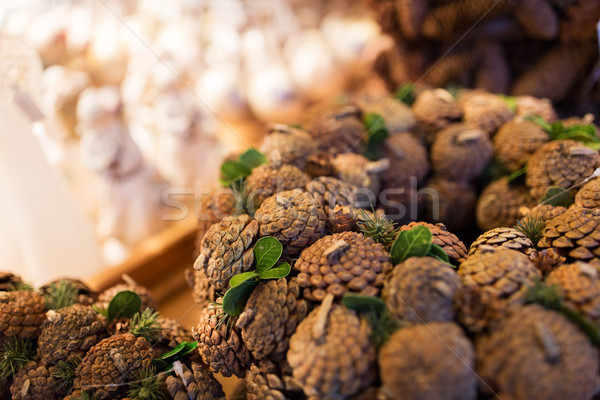 Stock foto: Kegel · Weihnachten · Dekoration · Feiertage · Kranz