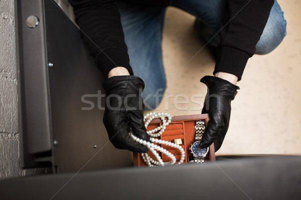 Tolvaj lop széf bűnügyi helyszín lopás betörés Stock fotó © dolgachov
