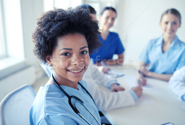 [[stock_photo]]: Heureux · médecin · groupe · hôpital · profession