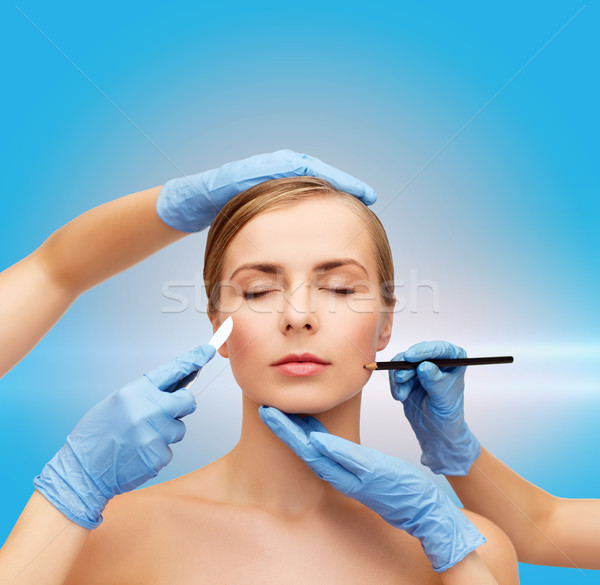 [[stock_photo]]: Visage · de · femme · mains · crayon · santé · beauté · médecine