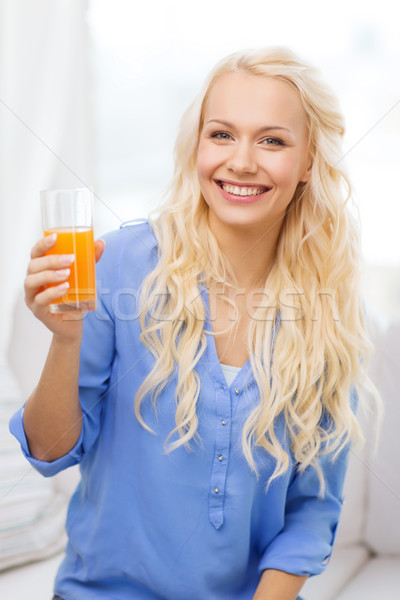 Lächelnde Frau Glas Orangensaft home Gesundheitswesen Essen Stock foto © dolgachov