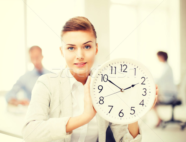 Foto stock: Mujer · de · negocios · blanco · reloj · oficina · atractivo