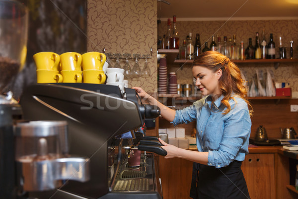 Foto stock: Barista · mulher · café · máquina · café