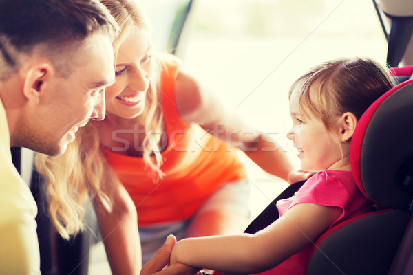 Stock foto: Eltern · sprechen · kleines · Mädchen · Baby · Auto · Sitz