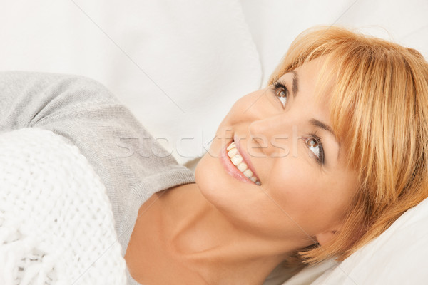 Nő ágy fényes közelkép kép arc Stock fotó © dolgachov