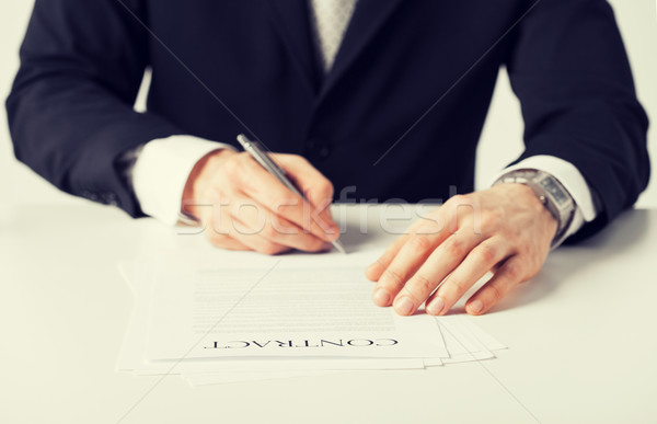 Férfi szerződés kép kezek aláírás üzlet Stock fotó © dolgachov