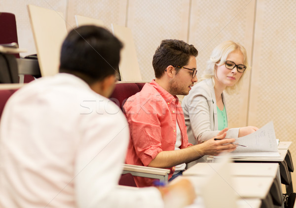 Stock foto: Gruppe · Studenten · Notebooks · Vortrag · Halle · Bildung