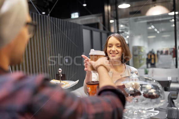 Foto stock: Vendedor · taza · de · café · mujer · cliente · Servicio · pequeña · empresa