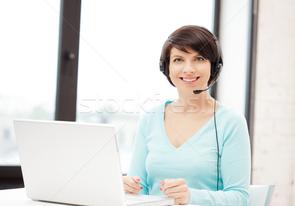 熱線電話 操作者 筆記本電腦 圖片 業務 女子 商業照片 © dolgachov