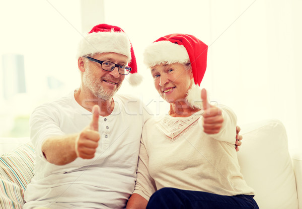 Heureux couple de personnes âgées helper maison [[stock_photo]] © dolgachov