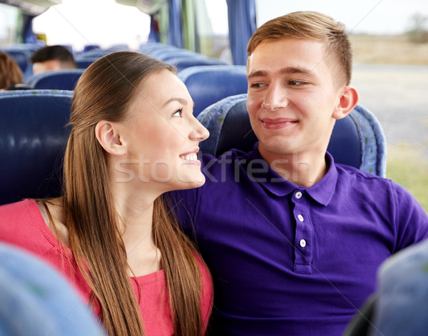 Szczęśliwy para podróży autobus Zdjęcia stock © dolgachov