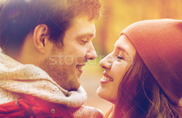 Stockfoto: Gelukkig · zoenen · buitenshuis · liefde