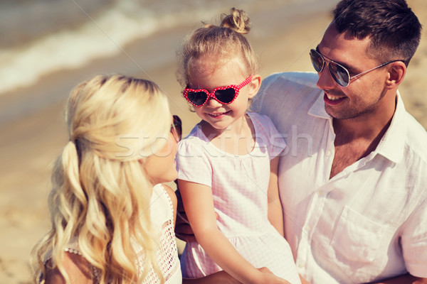 Glückliche Familie Sonnenbrillen Sommer Strand Familie Urlaub Stock foto © dolgachov