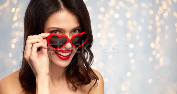 Mulher batom vermelho coração dia dos namorados beleza Foto stock © dolgachov