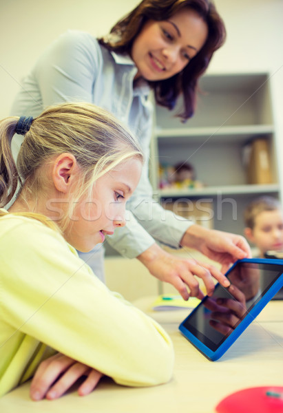 [[stock_photo]]: Petite · fille · enseignants · école · éducation · école · élémentaire