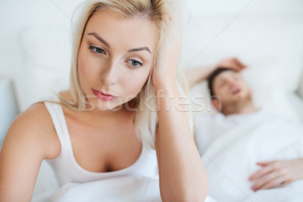 Wach Frau Schlaflosigkeit Bett Menschen Gesundheit Stock foto © dolgachov
