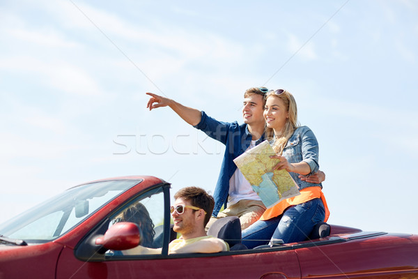 Felice amici guida cabriolet auto tempo libero Foto d'archivio © dolgachov