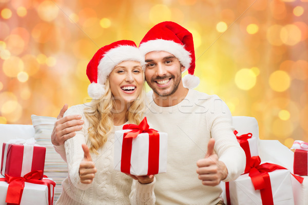 Foto stock: Feliz · Pareja · Navidad · regalos · vacaciones