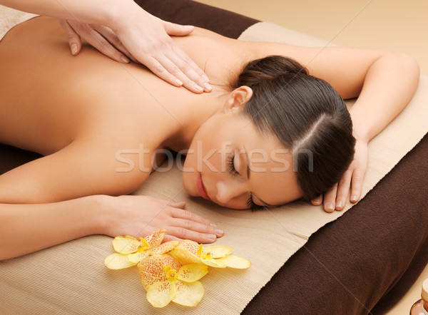Güzel bir kadın masaj salon resim kadın Stok fotoğraf © dolgachov