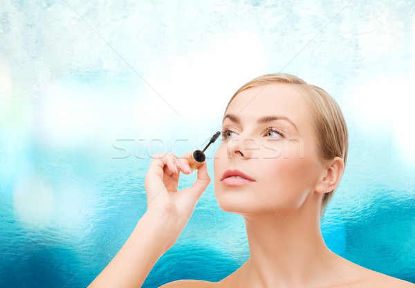 Femeie frumoasa cosmetică sănătate frumuseţe fată Imagine de stoc © dolgachov