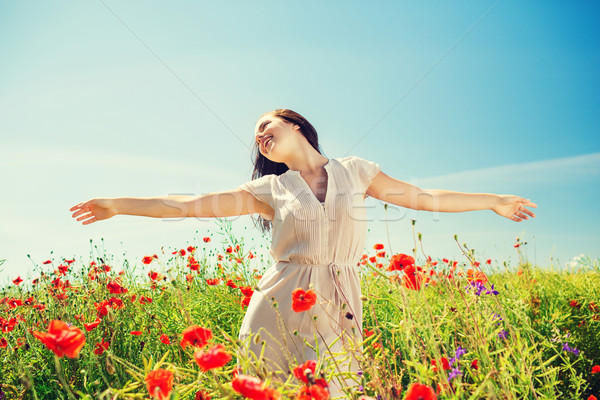 Stockfoto: Glimlachend · jonge · vrouw · poppy · veld · geluk · natuur