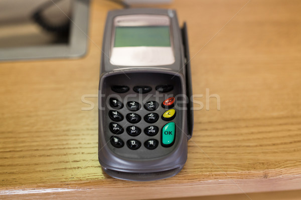 Közelkép bankkártya olvasó bankautomata pénzügy pénz Stock fotó © dolgachov