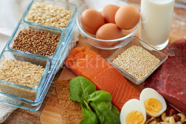 Naturales proteína alimentos mesa alimentación saludable dieta Foto stock © dolgachov