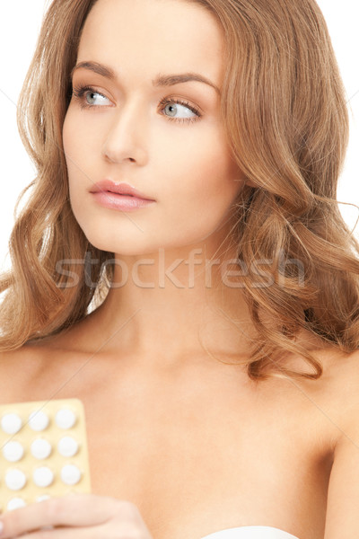 Сток-фото: молодые · красивая · женщина · таблетки · фотография · женщину · медицинской