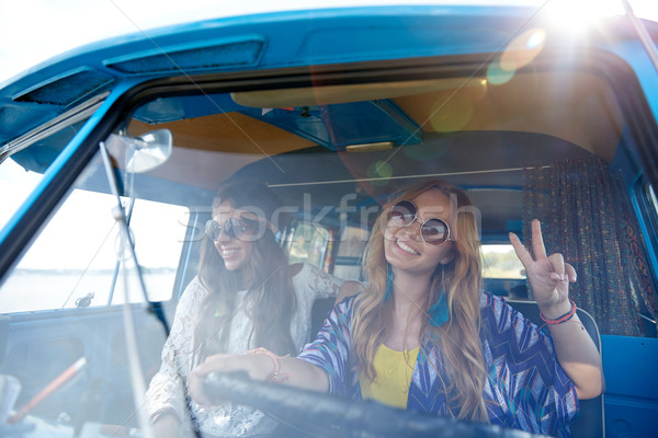 Zdjęcia stock: Uśmiechnięty · młodych · hippie · kobiet · jazdy