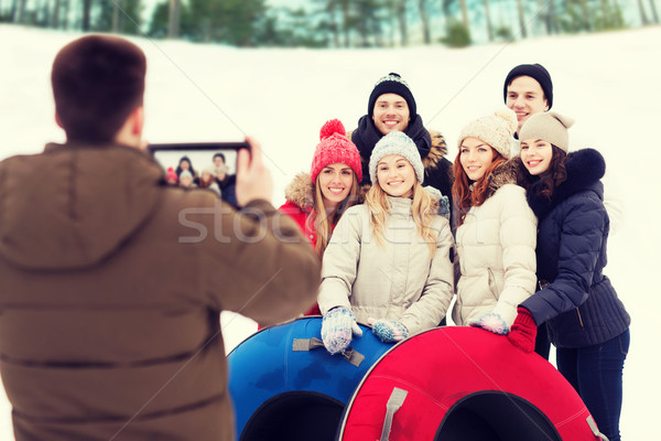 Gruppe lächelnd Freunde Schnee Rohre Winter Stock foto © dolgachov