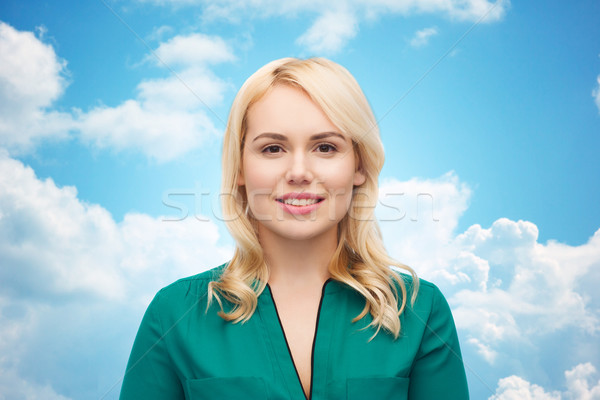Uśmiechnięty młoda kobieta portret kobiet płeć ludzi Zdjęcia stock © dolgachov