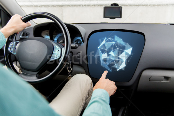 Сток-фото: человека · вождения · автомобилей · указывая · компьютер · транспорт