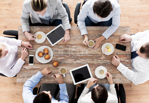 Foto d'archivio: Squadra · di · affari · bere · caffè · pranzo · uomini · d'affari