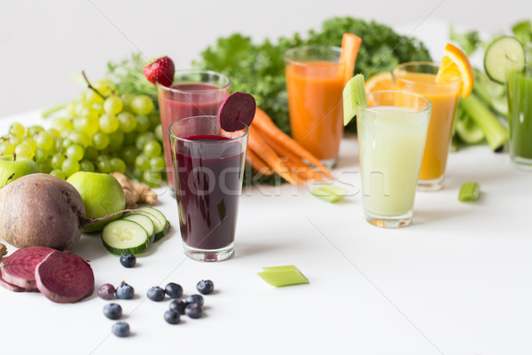 Gläser unterschiedlich Obst Gemüse gesunde Ernährung Getränke Stock foto © dolgachov