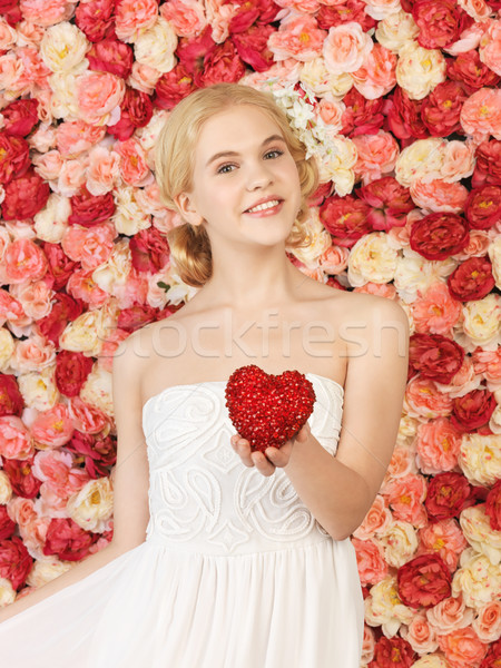 女子 心臟 充分 玫瑰 年輕女子 花卉 商業照片 © dolgachov